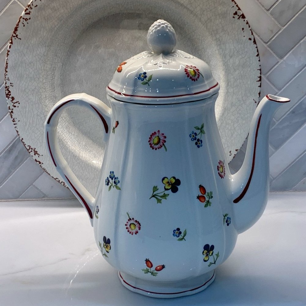 ⭐️HOST PICK⭐️Villeroy & Boch Petite Fleur Coffee Pot - Picture 4 of 13